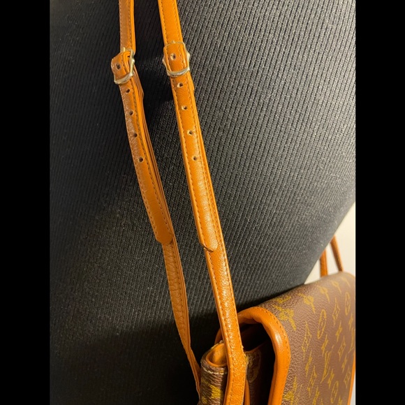 🌞 Louis Vuitton shoulder body bag - Picture 5 of 10